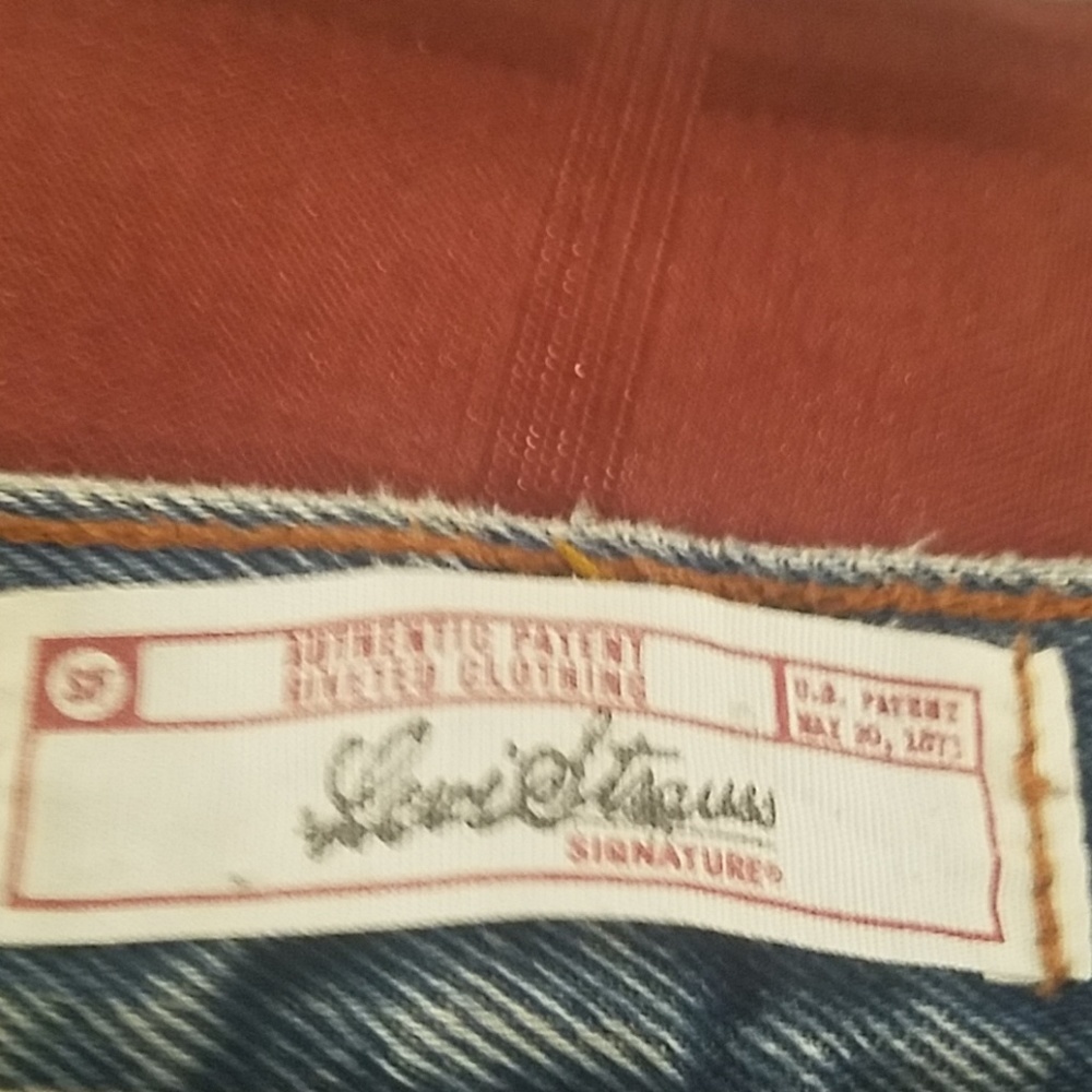 Jeans - Picture 2 of 4
